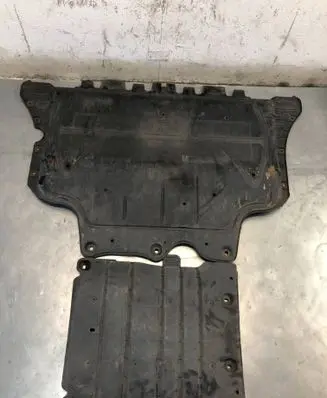 Audi A3 S3 8V Engine splash shield/under tray 5Q0825236P 5Q0825229C