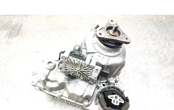 BMW X3 G01 Gearbox transfer box case 27108465870 7889035 5A67678