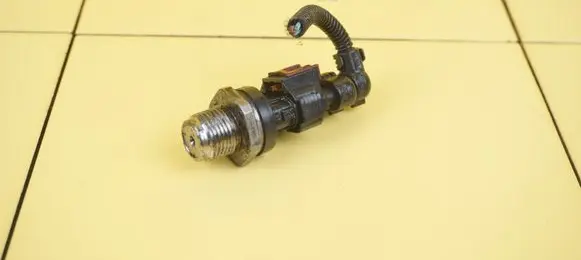 Opel Corsa E Fuel pressure sensor 55280822 B13DTE