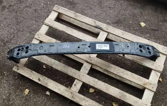 Chevrolet Cruze II Front bumper cross member
