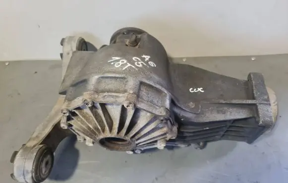 Audi A6 S6 C5 4B Rear differential Cuc0