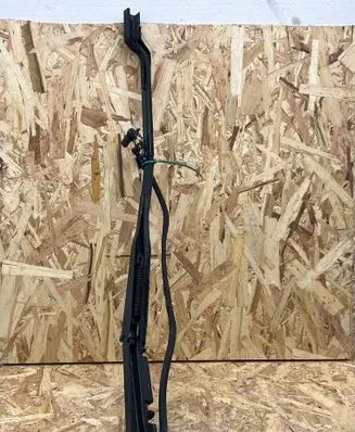 Volvo S60 Windshield/front glass wiper blade W000096128