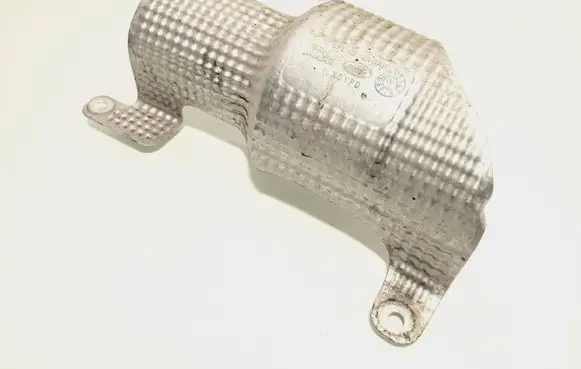 Exhaust heat shield