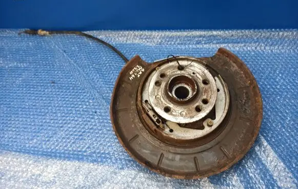 Mercedes-Benz ML W164 Rear wheel hub
