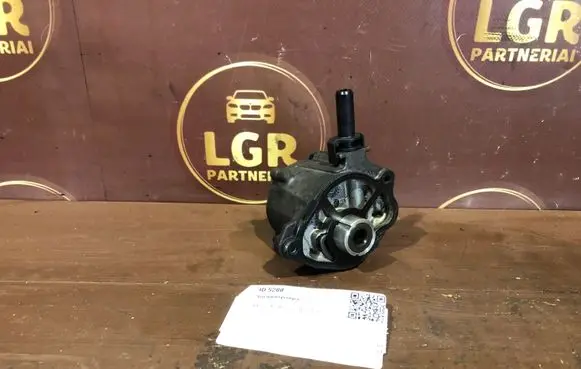 Mercedes-Benz C W204 Vacuum pump A6512300165
