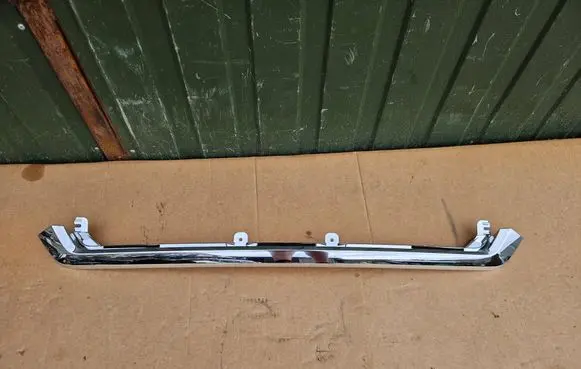 Subaru Forester SJ Front grill C140101010 91121SG200