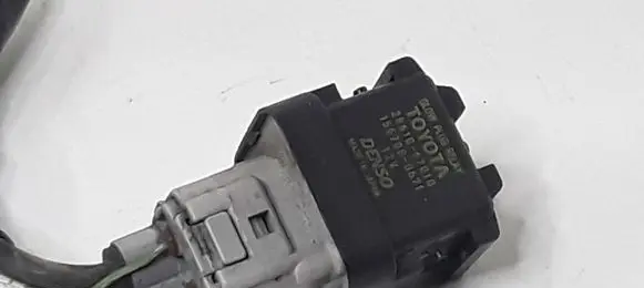 Toyota Avensis Verso Glow plug pre-heat relay 2861067010 1567000671