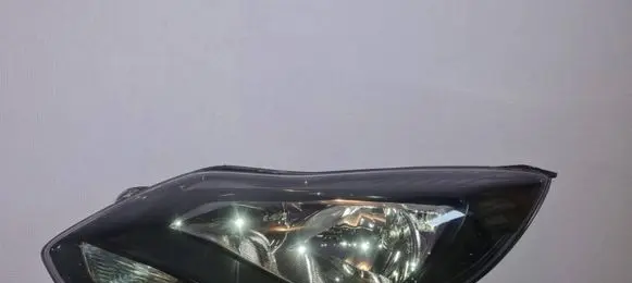 Ford Focus Headlight/headlamp BM5113W030CL 1482114820 1481914820