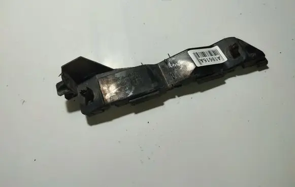 Toyota Avensis T250 Front bumper mounting bracket 5253605020 52536-05020