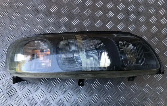 Volvo V70 Headlight/headlamp 8659613 89006823
