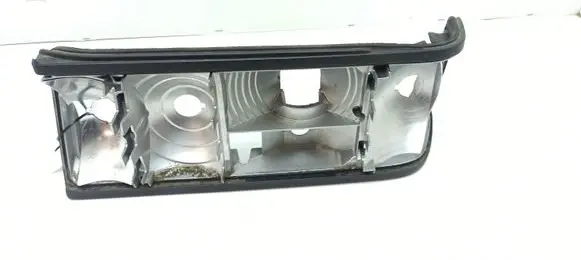 Mercedes-Benz 380 560SEC C126 Tail light bulb cover holder 22072