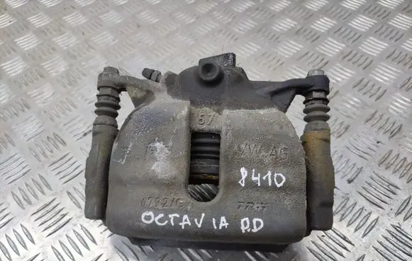 Skoda Octavia Mk3 (5E) Front brake caliper