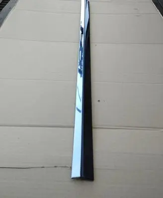 Chrysler Town u0026 Country V Sliding door trim (molding) 0ZW511XRAA