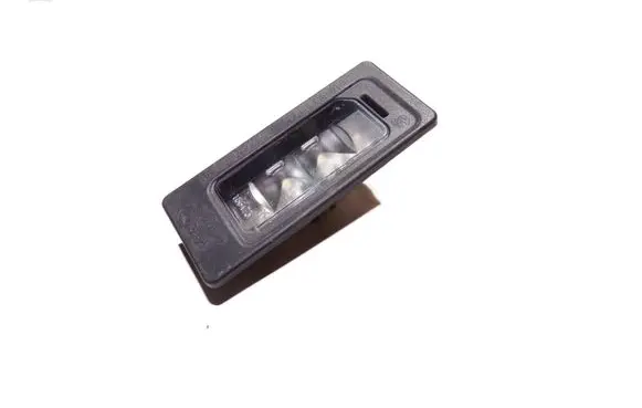 Volkswagen Jetta VI Number plate light 3AF943021A