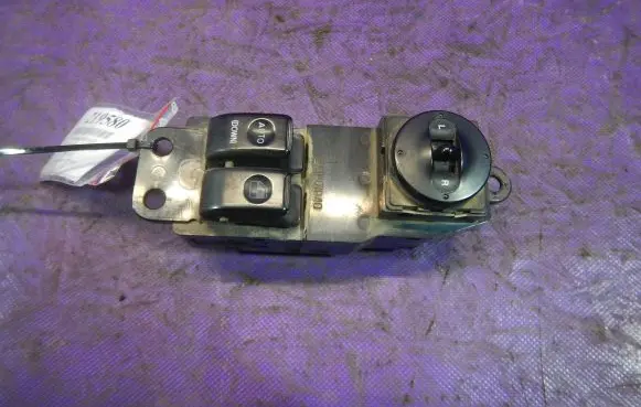 Hyundai H-1, Starex, Satellite Quarter vent window switch 93570-4A000