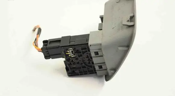 Opel Vivaro A set of switches 8200184608 8200379685