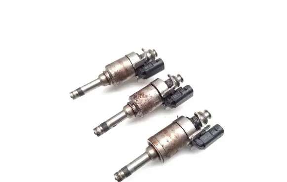 Ford Fiesta Fuel injectors set 0261500221