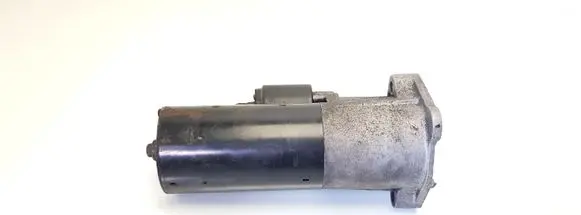 Volkswagen PASSAT B5.5 Starter motor 068911024H 0001124020