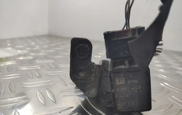 BMW 5 E60 E61 Headlight/headlamp level sensor 1093697