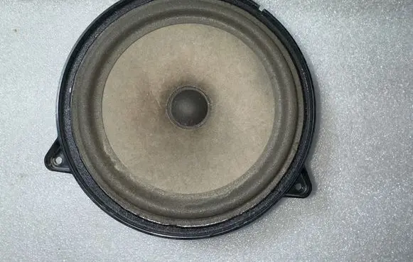Audi A6 S6 C5 4B Front door speaker 4B0035411
