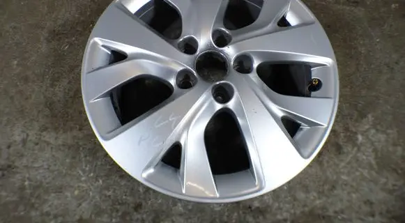 Citroen C4 II Picasso R16 alloy rim 9677089777