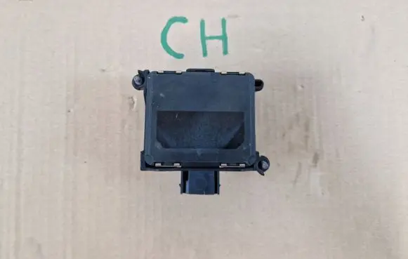 Honda CR-V Distronic sensor radar 
