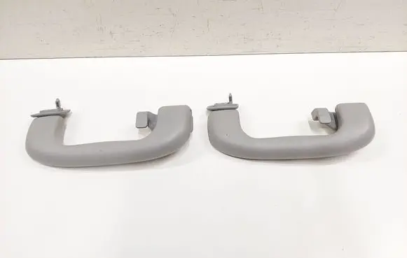 Opel Zafira B Rear interior roof grab handle 