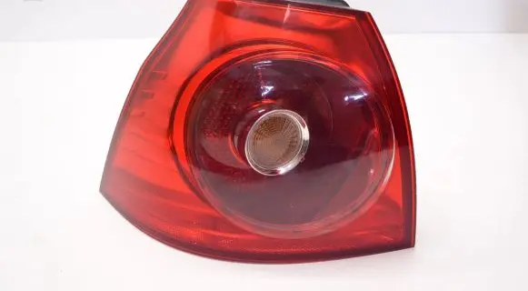 Volkswagen Golf V Rear/tail lights 1K6945095N 028490102