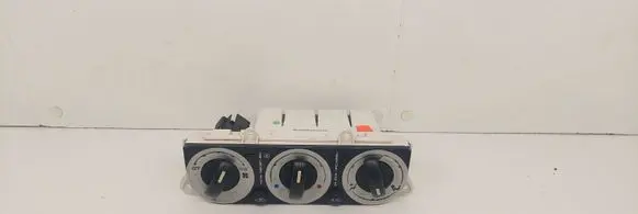 Ford Focus Climate control unit 1S7H19980AE WTVB33802 CD132MA