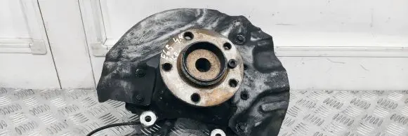 BMW 7 E65 E66 Front wheel hub spindle knuckle