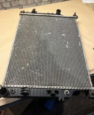Mercedes-Benz GL X164 Coolant radiator A1645001004