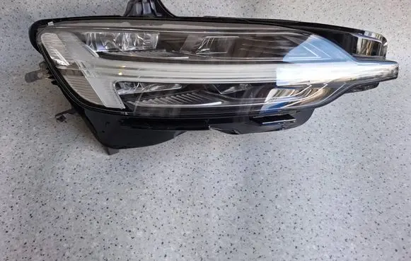 Volvo V60 Headlight/headlamp 32314149
