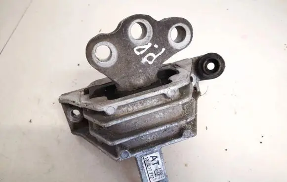 Opel Insignia A Engine mount bracket 13227712 13227712at