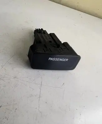 Toyota Land Cruiser (J120) Passenger airbag on/off switch 8395060020