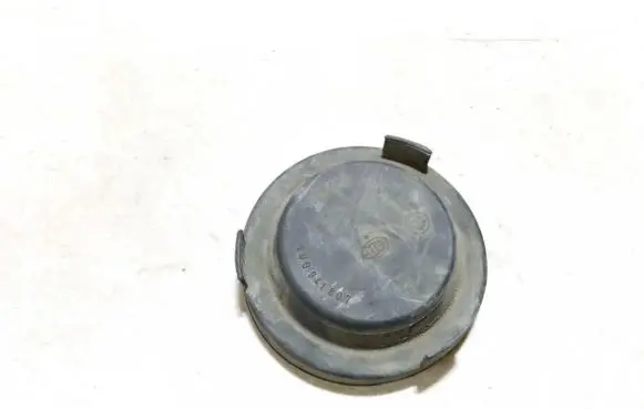 Skoda Octavia Mk1 (1U) Headlight/headlamp dust cover 1u0941607