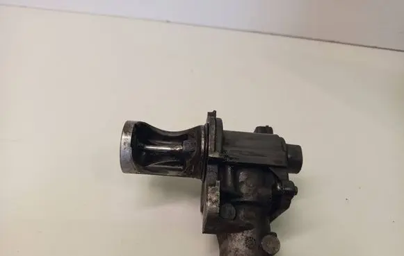 Audi A4 S4 B7 8E 8H EGR valve 038131501AD