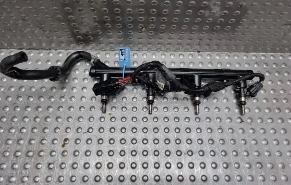 Volkswagen Tiguan Fuel main line pipe 0280158266 06K133681A