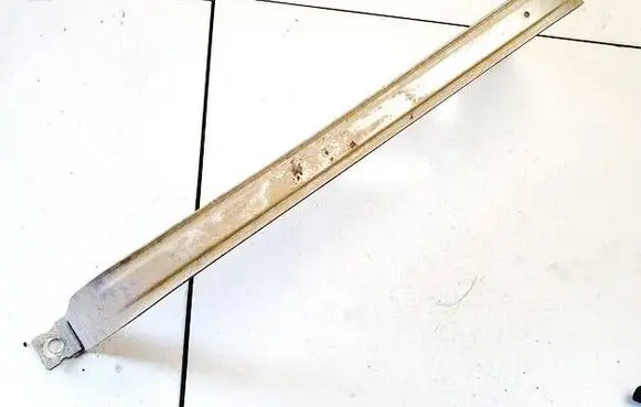 Audi A3 S3 8P Fuel tank mounting bracket 