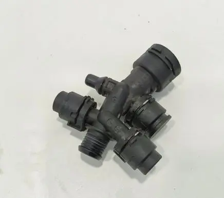 BMW 5 F10 F11 Engine coolant pipe/hose 17128513834
