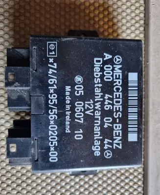 Mercedes-Benz Sprinter W901 W902 W903 W904 Alarm control unit/module A0004460444