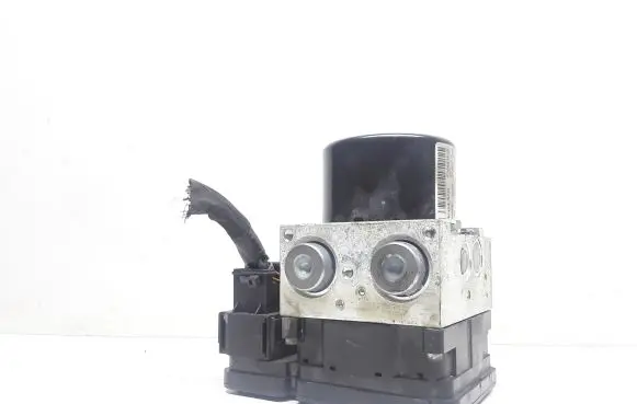 Volvo V70 ABS Pump 30681619 P30681619 8G9N2C405AC