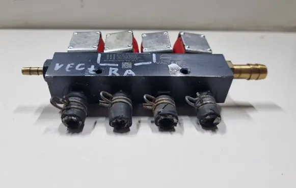 Opel Vectra C LP gas injector 67R010104 11R000040