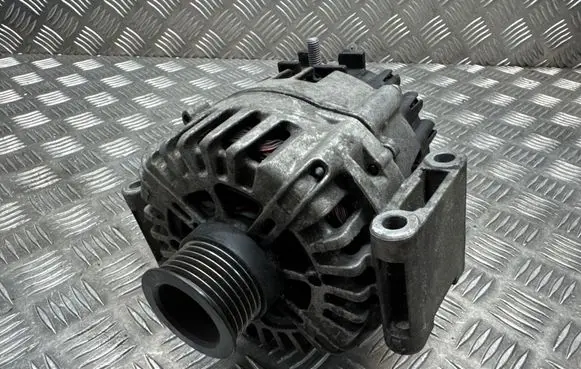 Mercedes-Benz SLK R172 Generator/alternator A0009067702