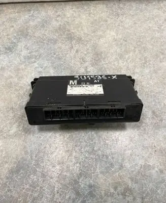 Subaru Legacy Engine control unit/module 88281AG310 X1T18372M