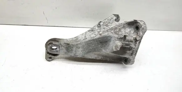 BMW X1 E84 Engine mounting bracket 6781916 22116781916
