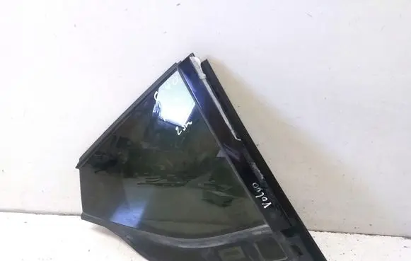 Volvo C40 Rear vent window glass 32132258
