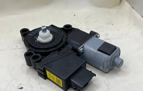 KIA Ceed Rear glass lock/latch C510 83460A2010