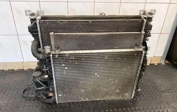 Jaguar F-Type Radiator set EX5319710AA 08280374G 8W838C607AH