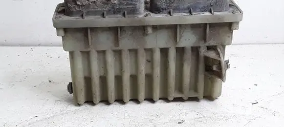 Coolant fan relay