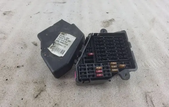Audi A6 S6 C5 4B Fuse box set 8D1941824